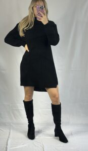 robe pull noir